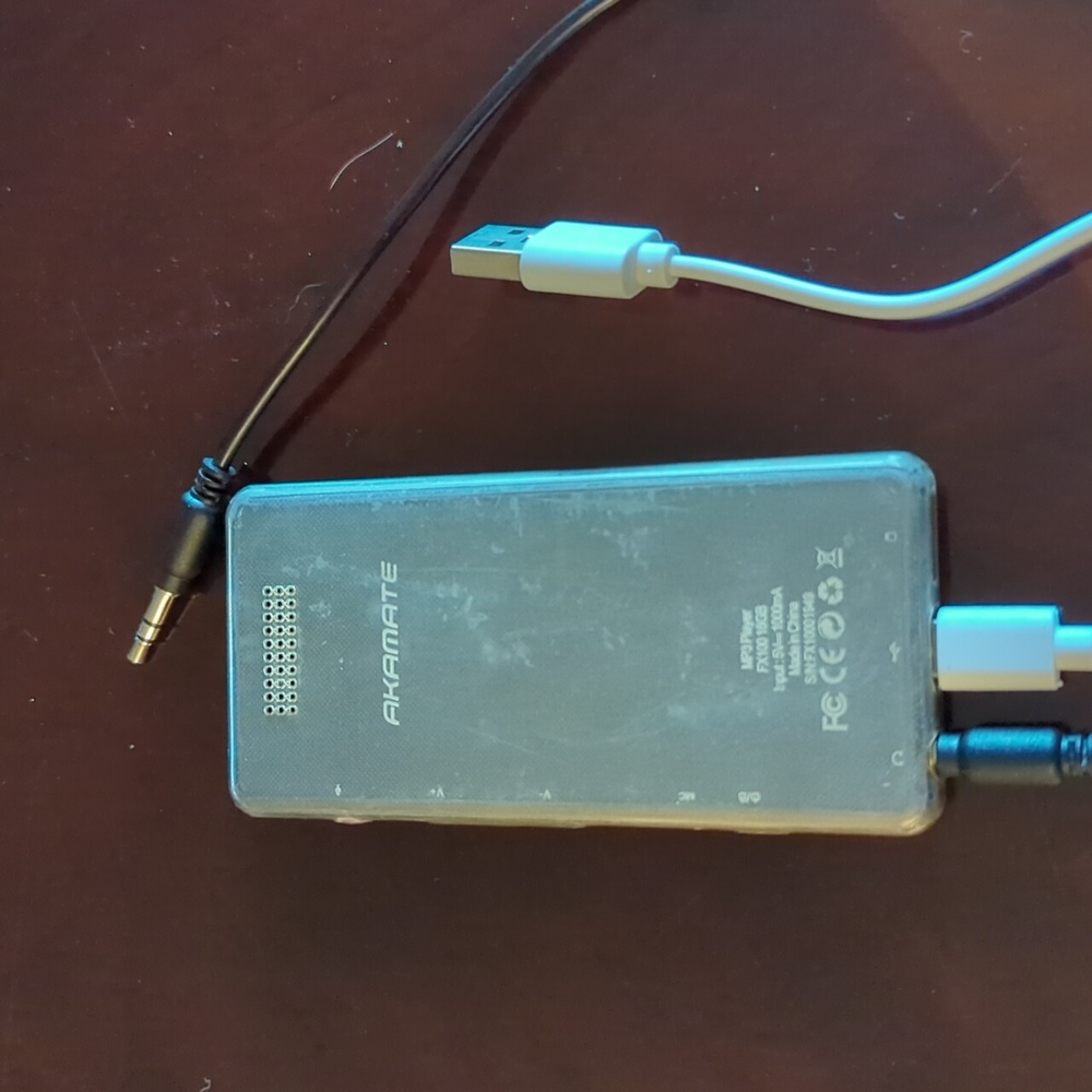 Akamate MP3 Player - Picture 3 of 5